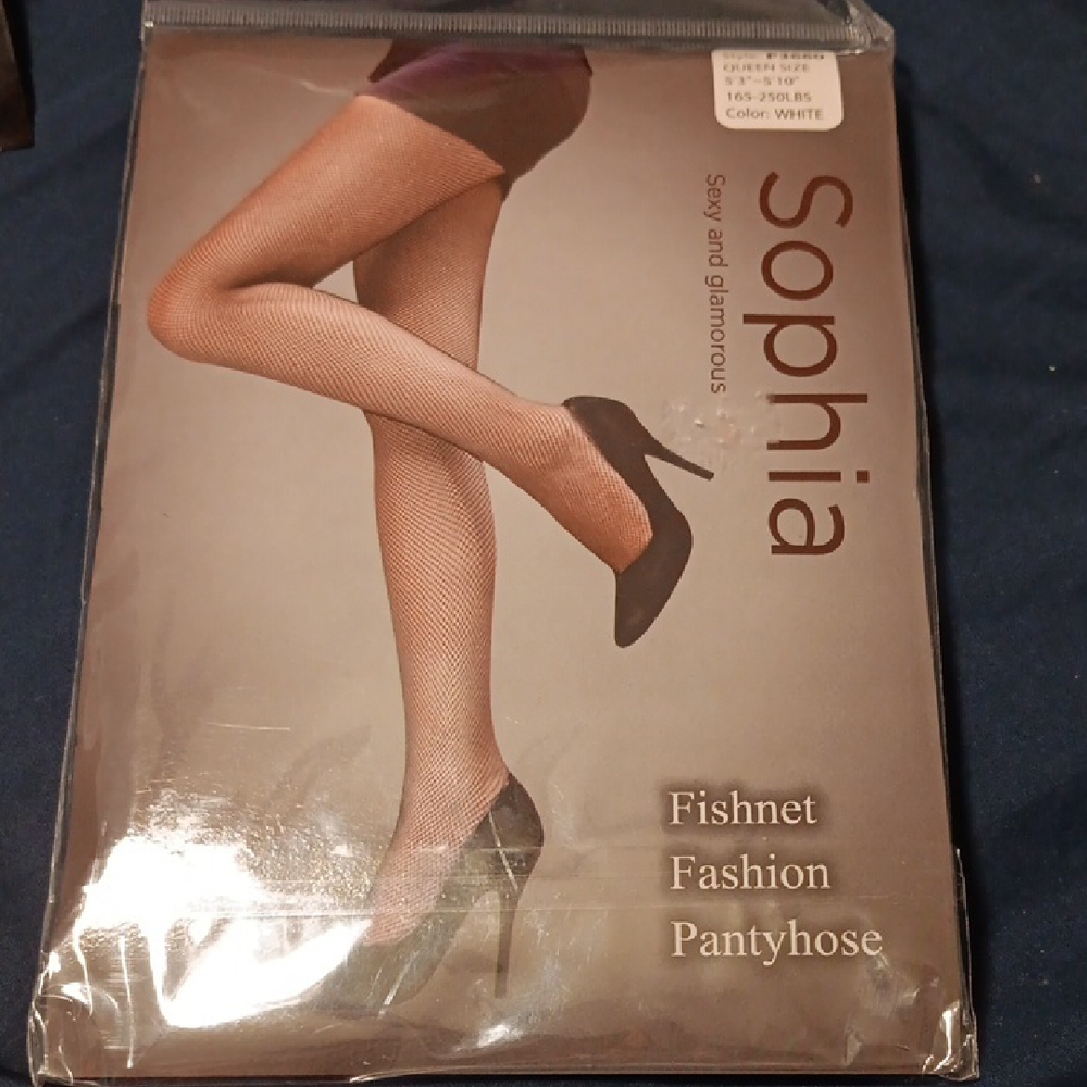 Sophia Fishnet Fashion Pantyhose- white
